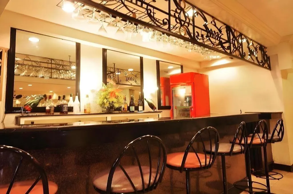 Las Palmas Hotel De Manila