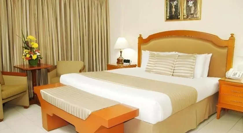 ***  Las Palmas Hotel De Manila Philippines